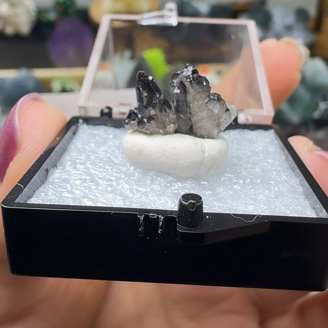 石材暗焰水晶摆件