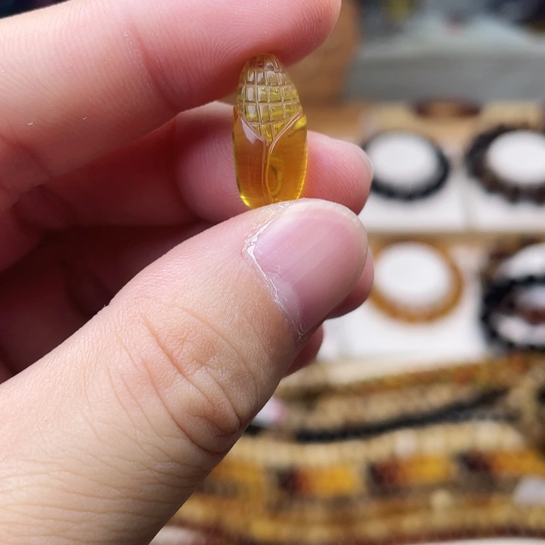 真***4裸石琥珀未镶嵌大