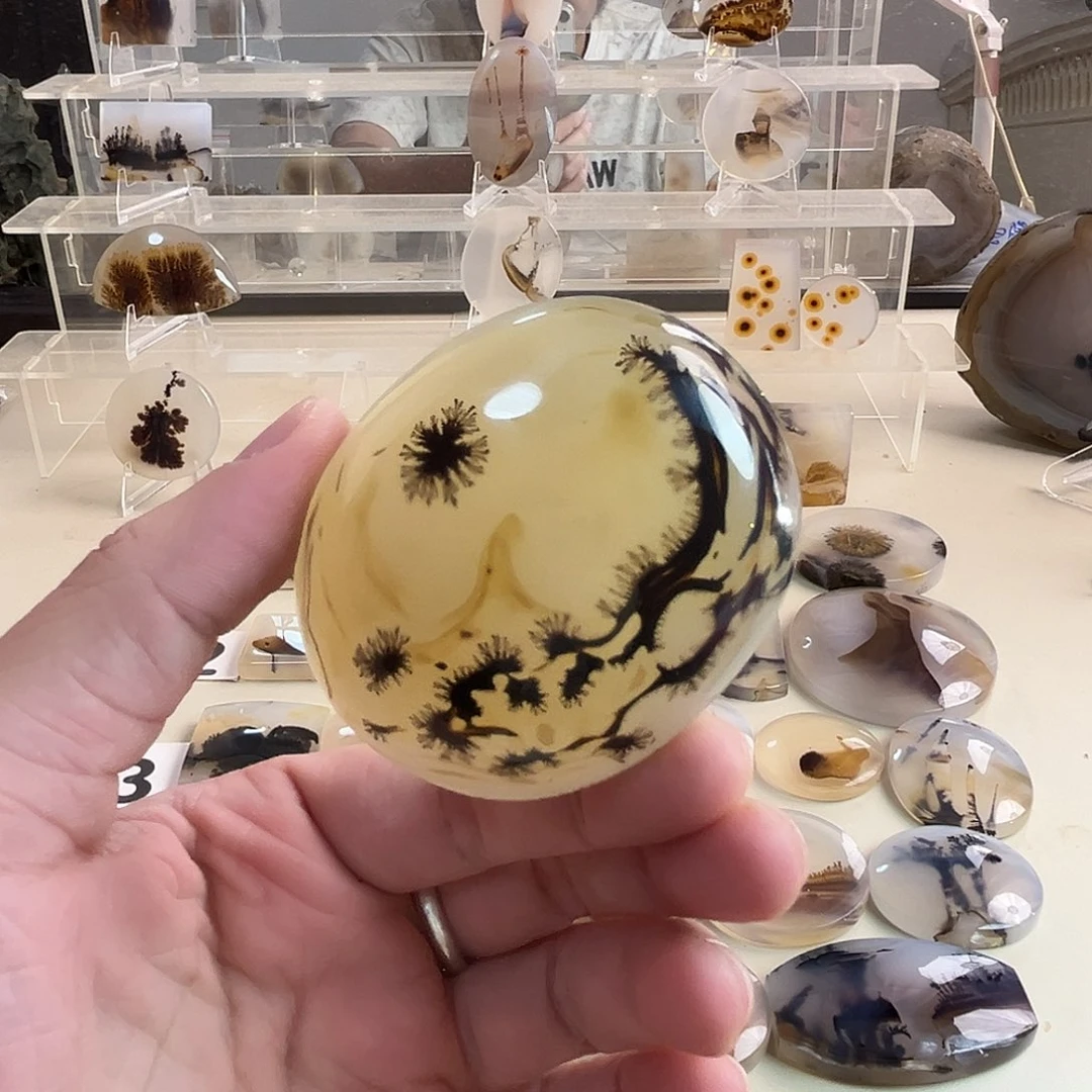 用***3玛瑙/玉髓吊坠(不含链)未镶嵌