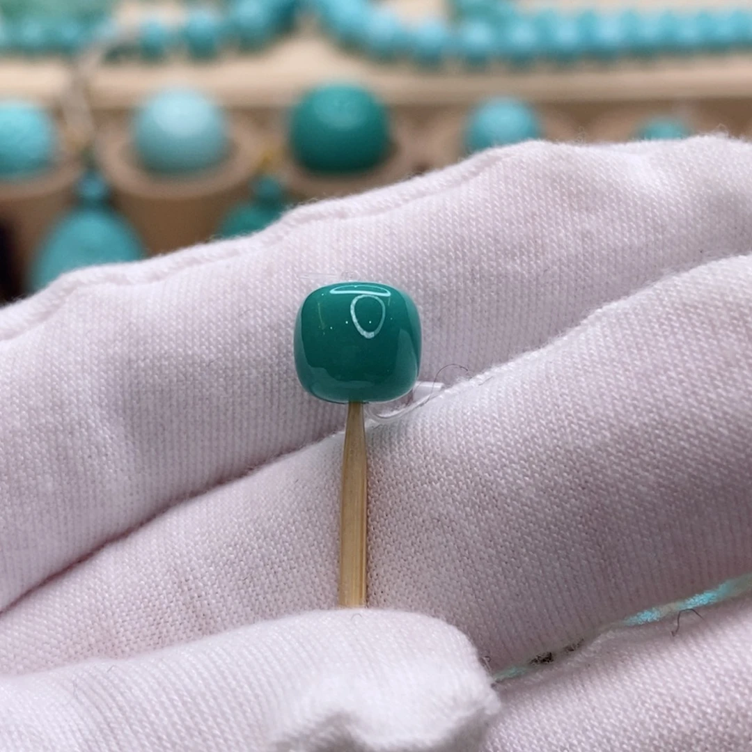 绿松石未镶嵌珠宝奇石8.4mm