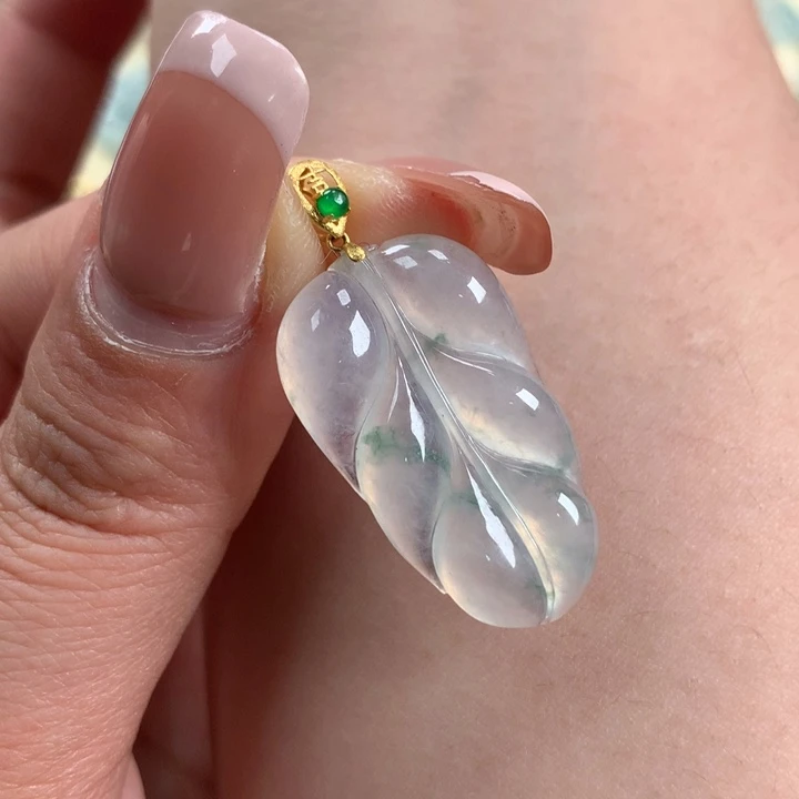 翡翠颈饰18K金镶嵌冰飘花