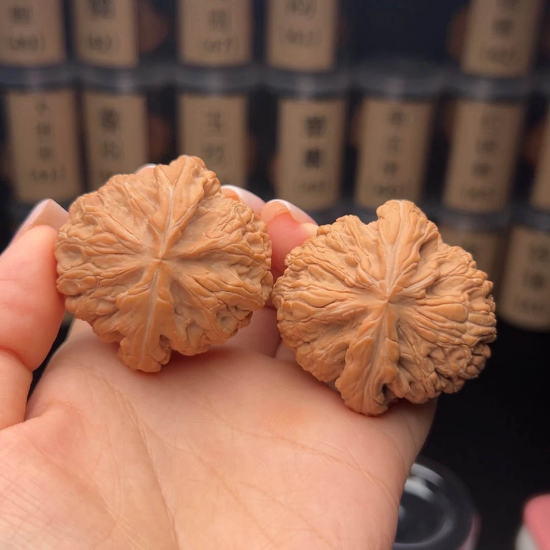 财***滚文玩核桃吊坠红锦鲤