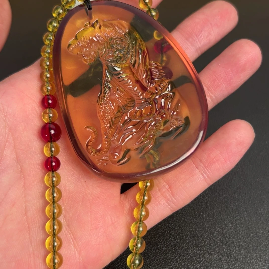 用***0今天早上六点起来看的