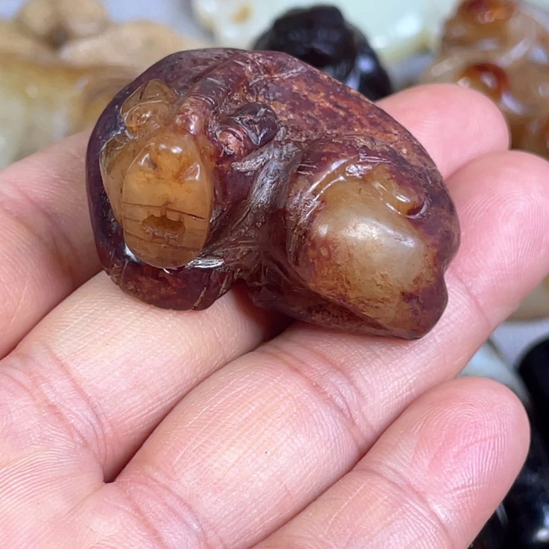 和田玉颈饰未镶嵌云***哥