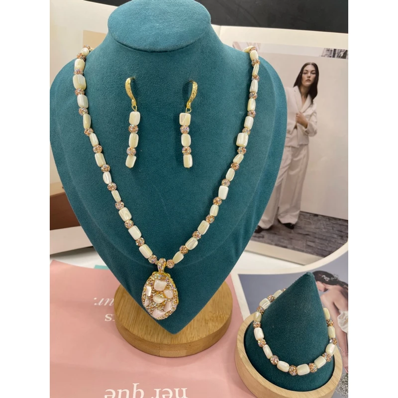 铜合金亚克力吊坠 铜合金项链 铜合金项链 三件套sadaf 百塔时尚