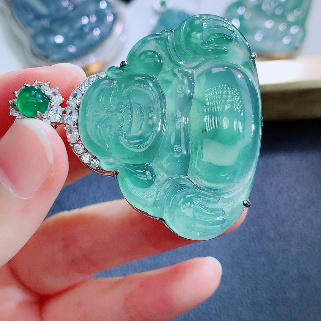 翡翠未镶嵌颈饰翡翠