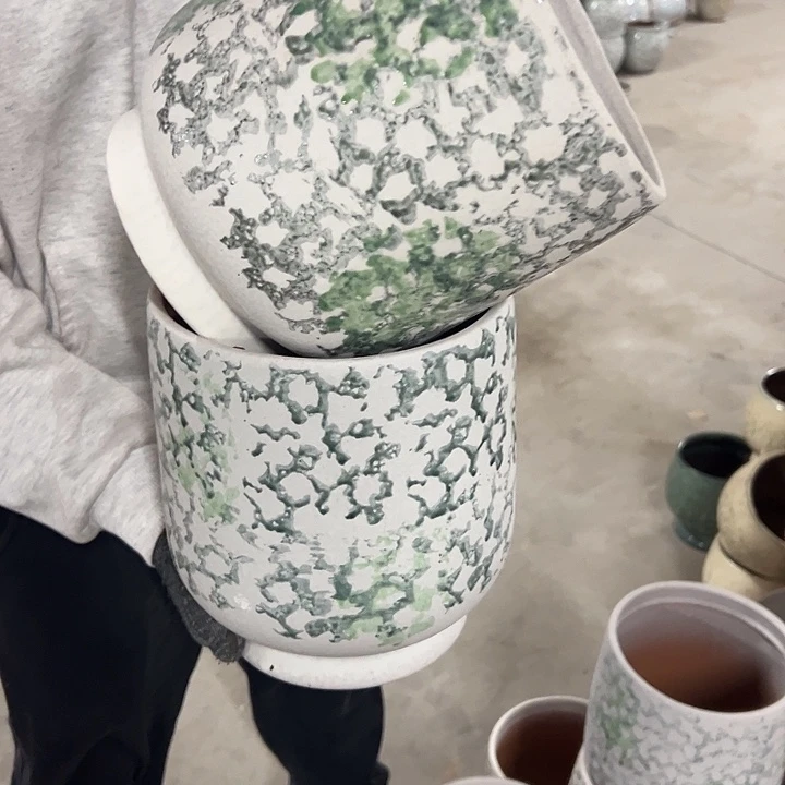 高度23厘米口20厘米微瑕