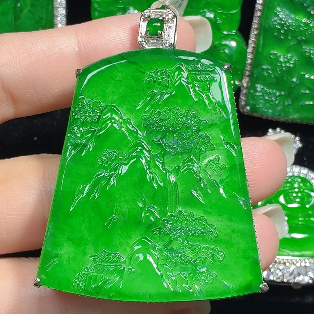 翡翠未镶嵌颈饰天然A货翡翠