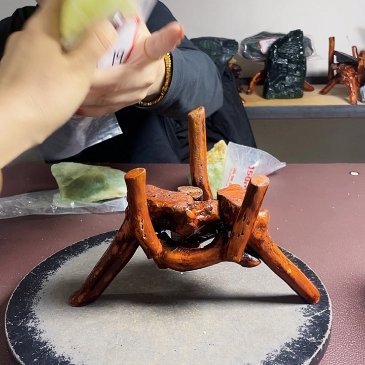 蛇纹石玉未镶嵌珠宝奇石