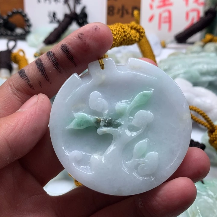 翡翠未镶嵌颈饰保真天然a货翡翠