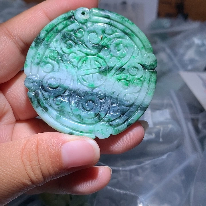 翡翠未镶嵌颈饰保真天然a货翡翠