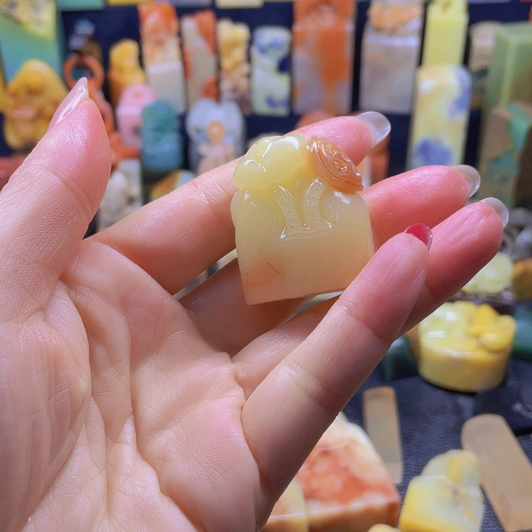 昌化石印石海**川寿山石