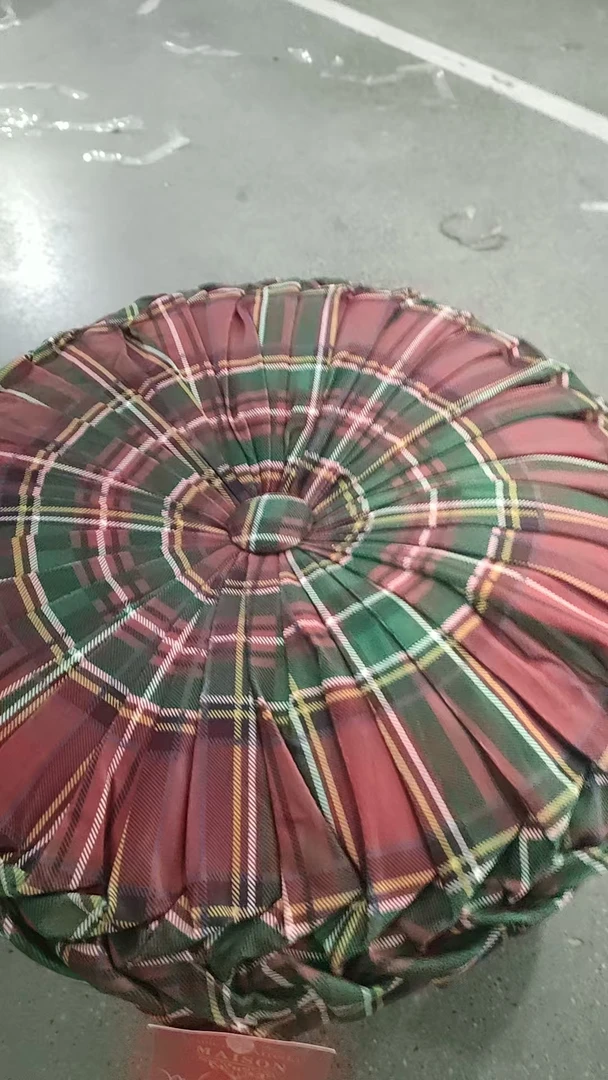 红绿色南瓜圆形抱枕全长40发1个