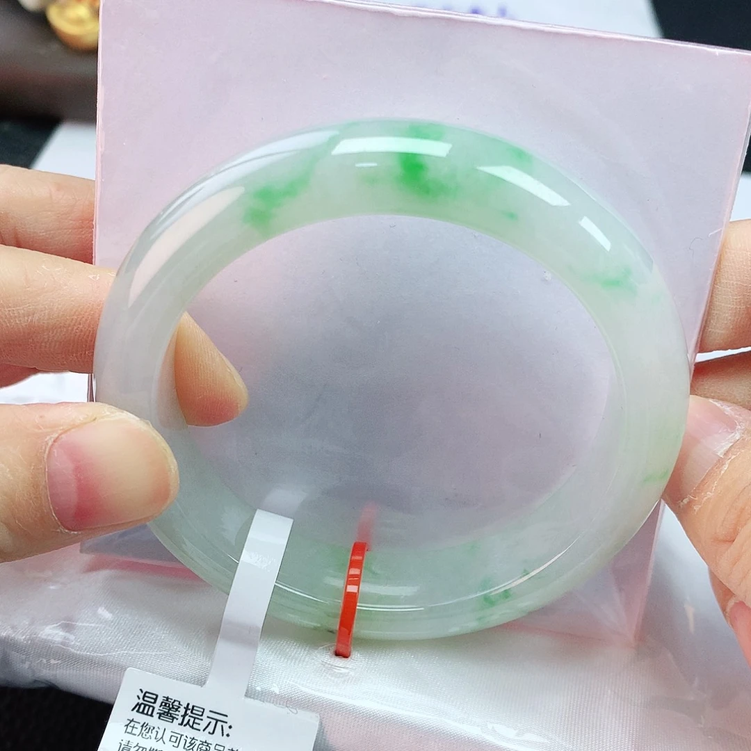 翡翠手镯未镶嵌54+圈