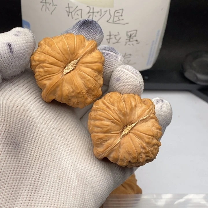 文玩核桃把件凹底南瓜墩43