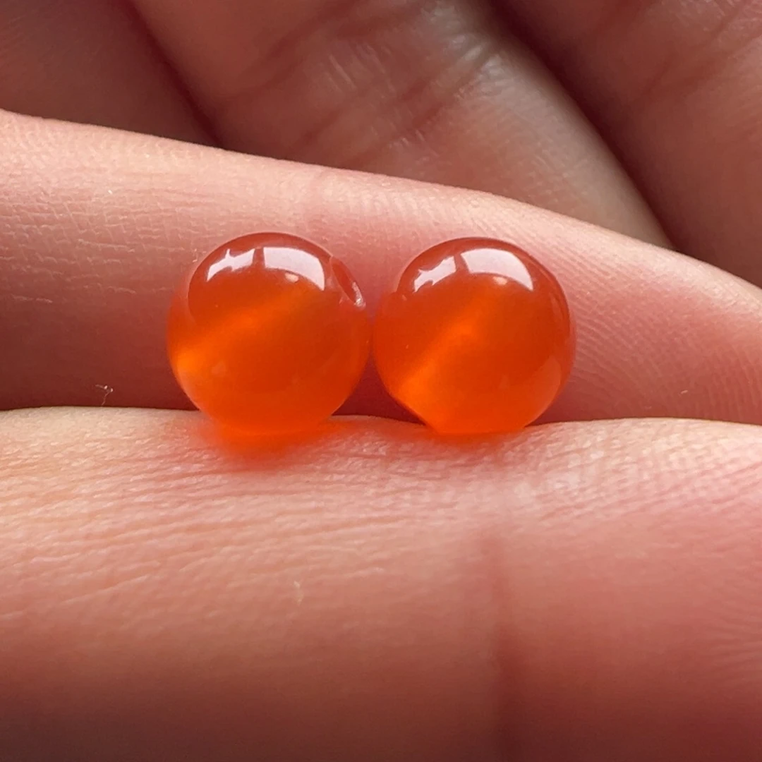 南红玛瑙圆珠7.2对珠未镶嵌