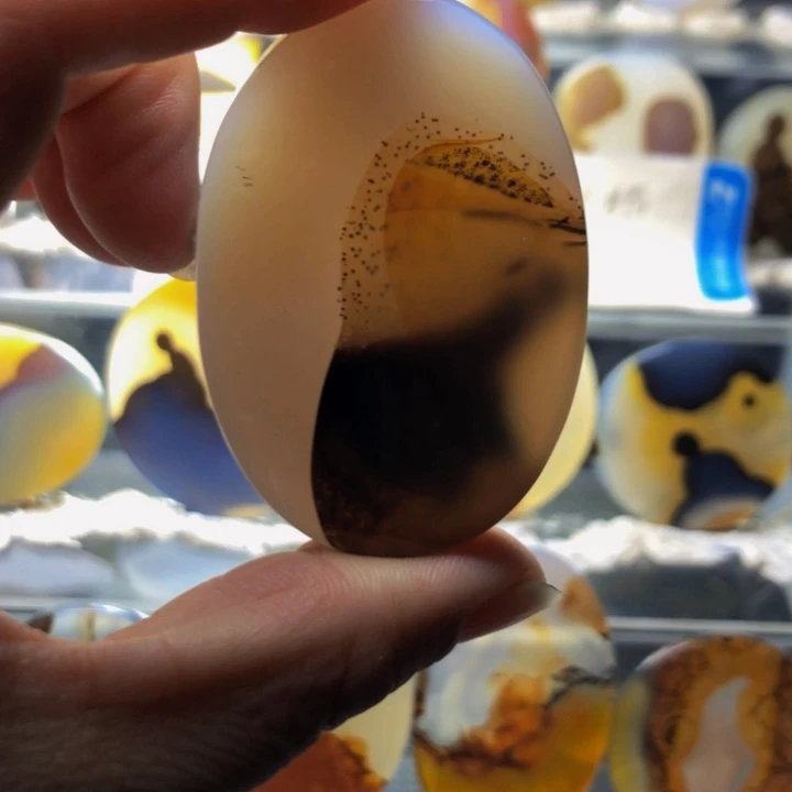 合金玛瑙/玉髓珠宝奇石58