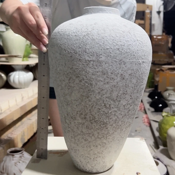 景德镇陶瓷花瓶微瑕介意勿拍