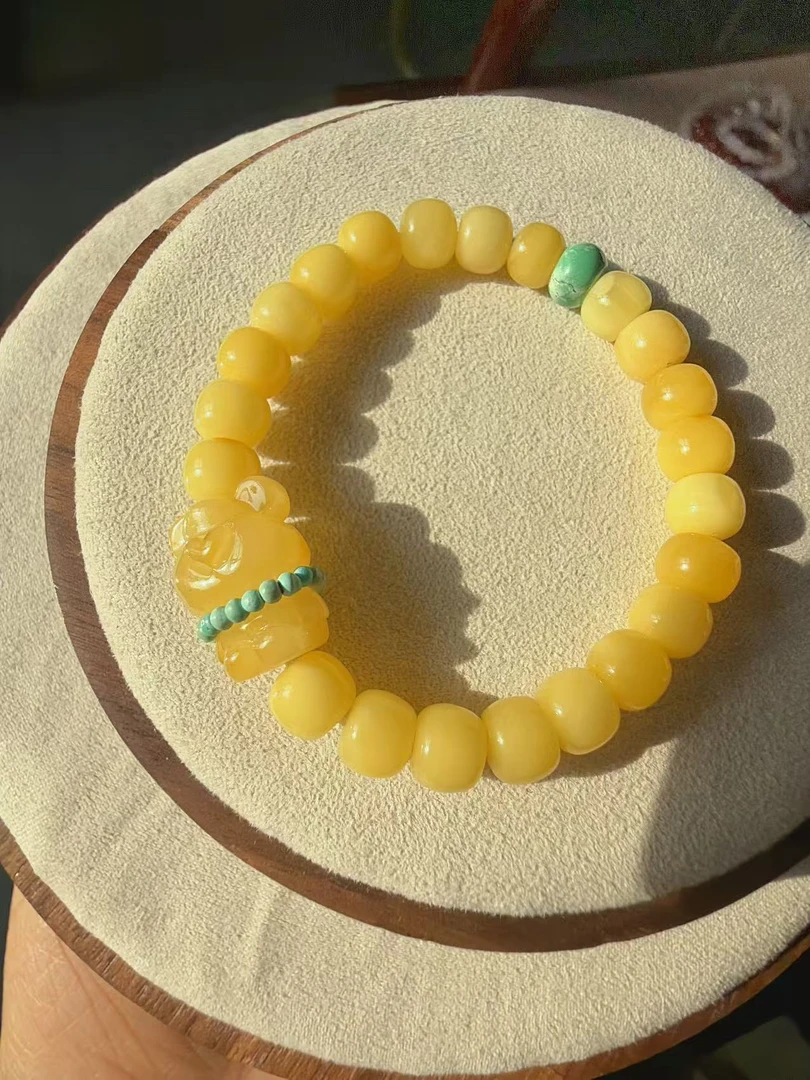 天然蜜蜡小熊直切老型珠手串6.6mm鸡油黄时尚百搭国风经典精美