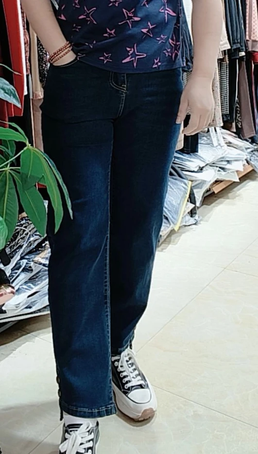 直筒牛仔裤女高腰显瘦窄版设计裤子