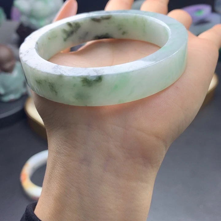 定制翡翠未镶嵌翡翠手镯 主播强推