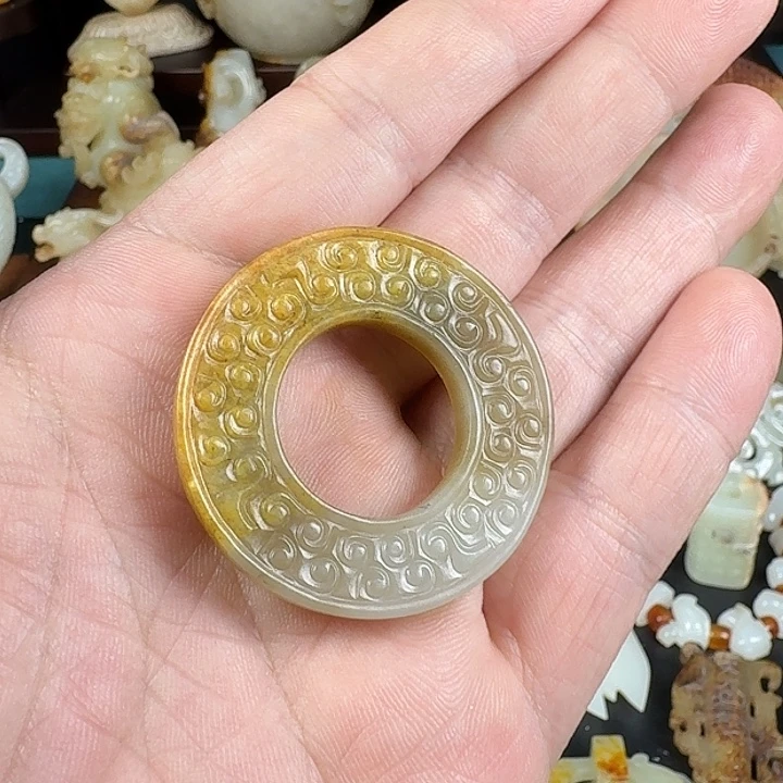 和田玉（糖玉）未镶嵌挂件