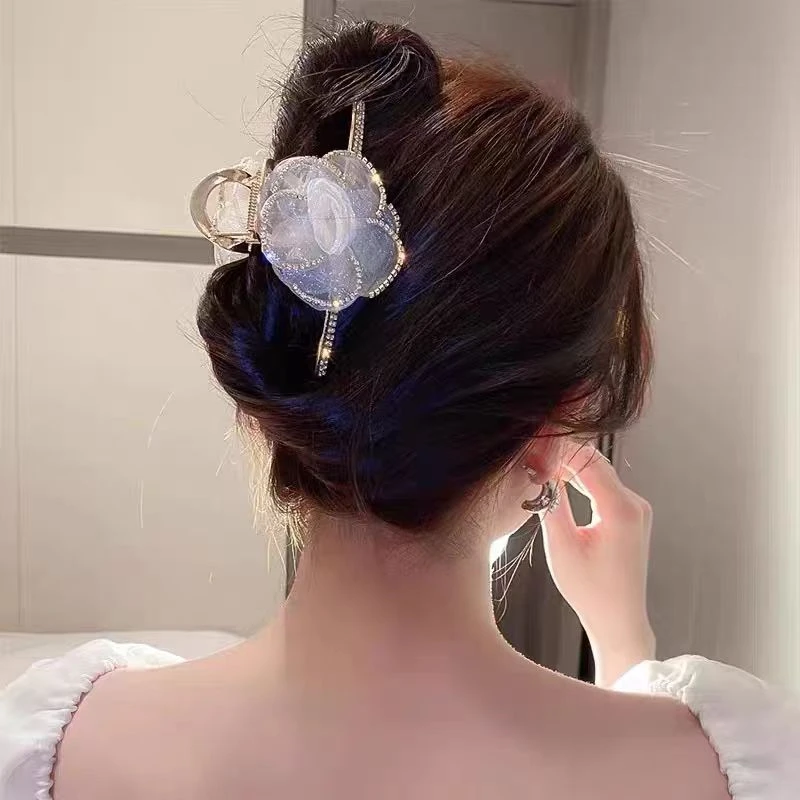 鲨鱼夹百搭发饰山茶花发夹后脑勺甜美气质盘发抓夹b