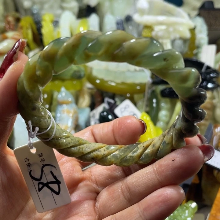 岫玉未镶嵌手镯58