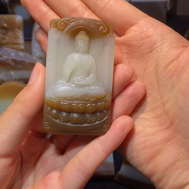 未镶嵌和田玉（糖玉）挂件?***辉