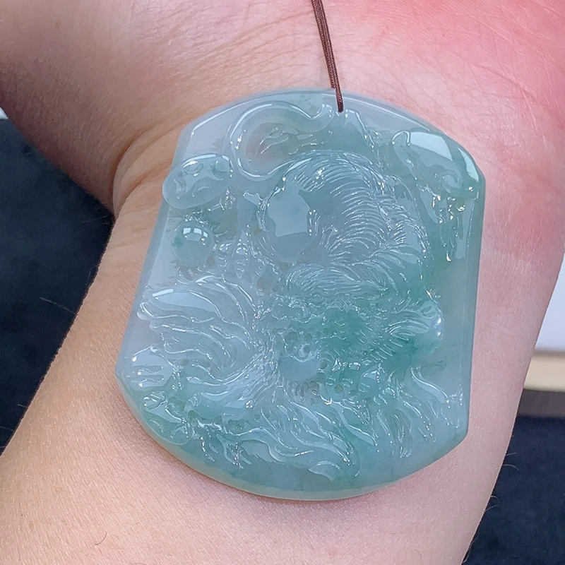 冰润 精雕 飘绿 老虎牌 生肖虎 吊坠 26.77g 缅甸天然A货翡翠玉石