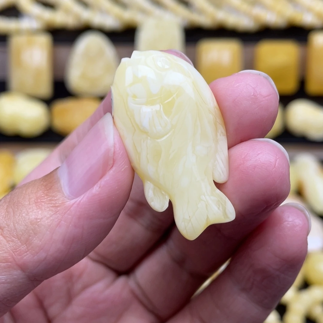 琥珀未镶嵌裸石琥珀蜜蜡