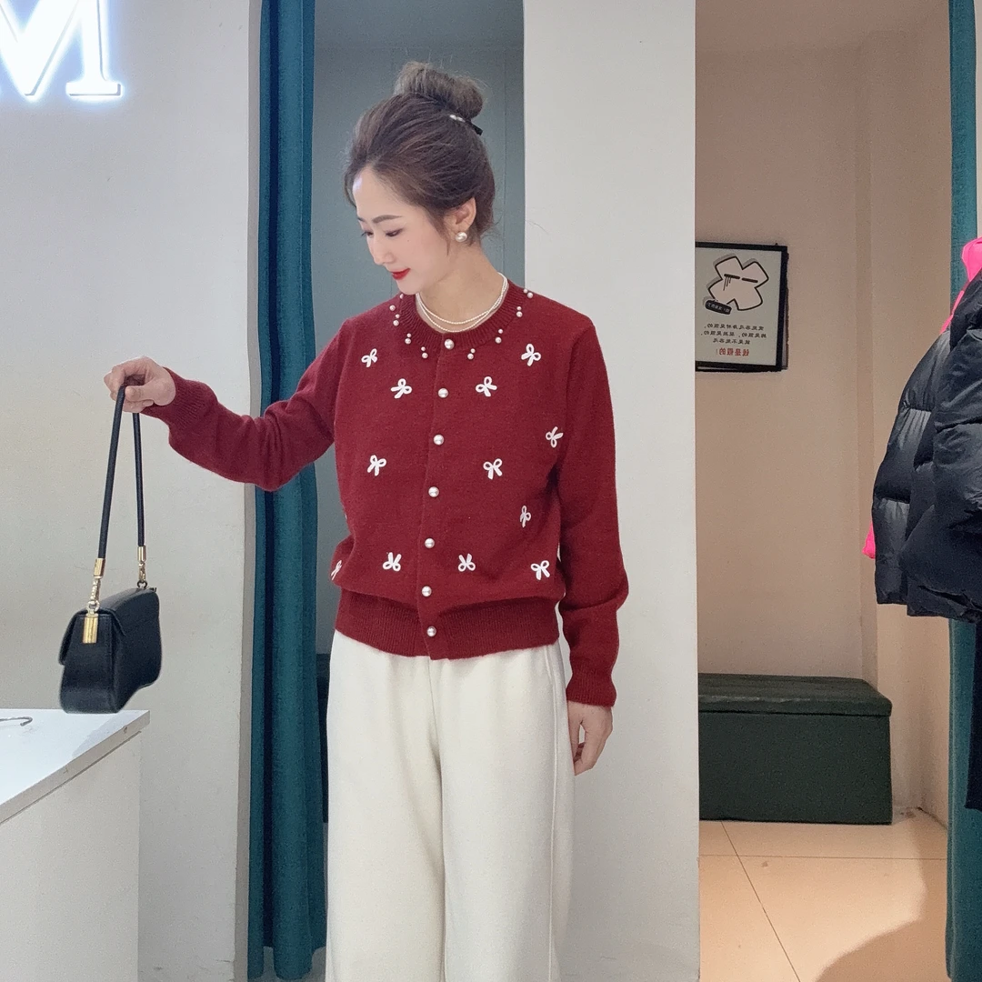 2025年冬季纯色羊毛蝴蝶结圆领长袖百搭针织开衫毛衣