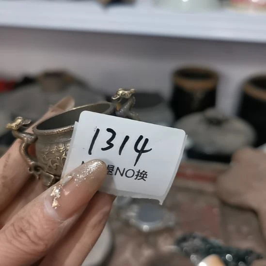 回***前老挝石1314号工艺品