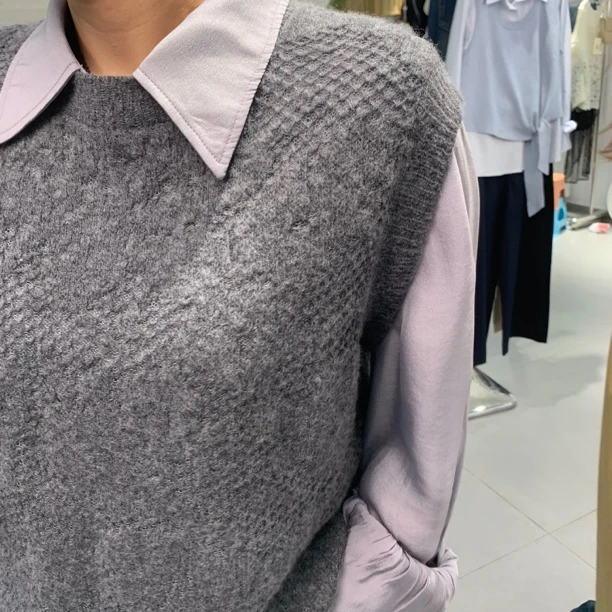 常规针织加厚毛衣马甲保暖圆领纯色