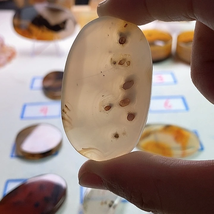 玛瑙/玉髓未镶嵌珠宝半成品