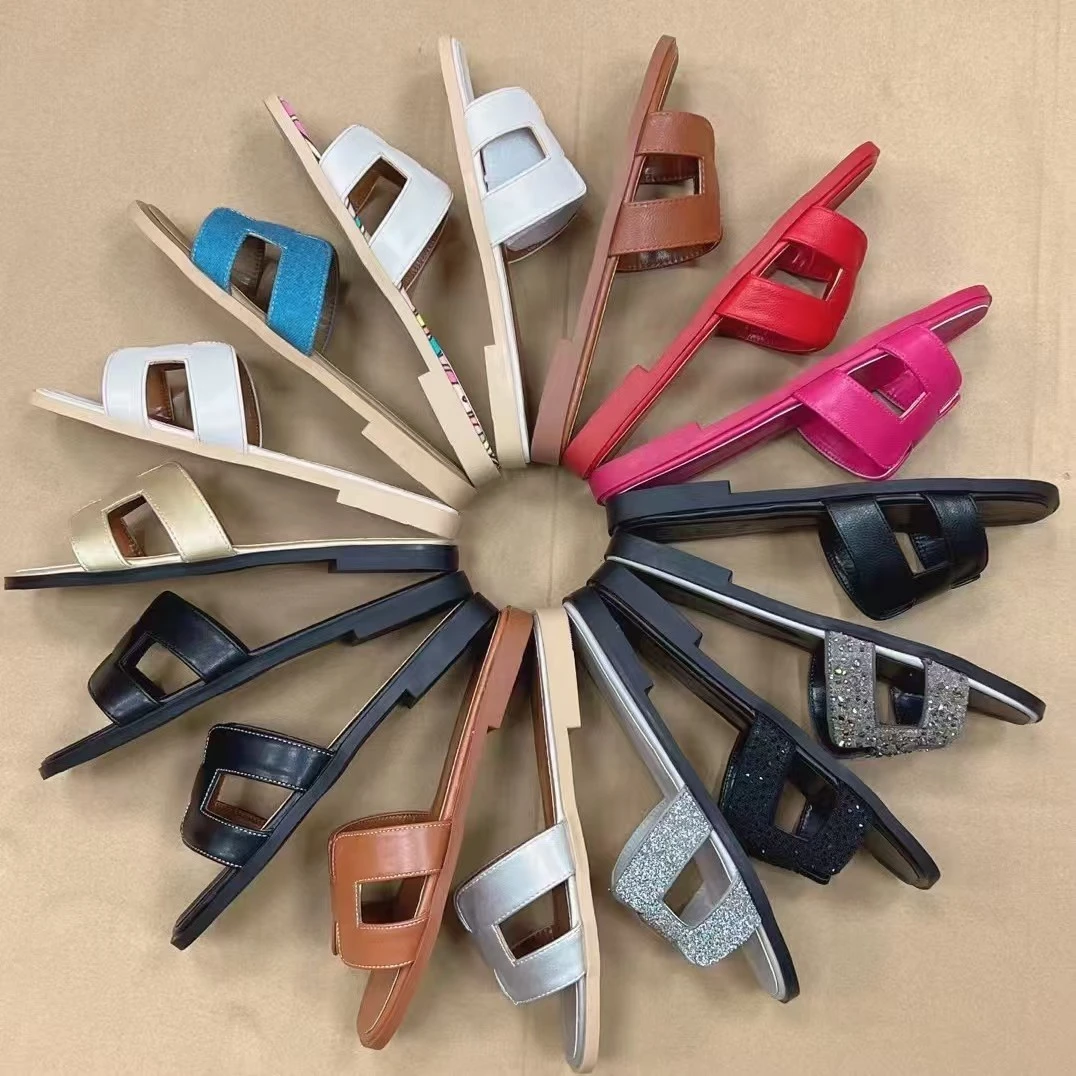 百搭拖鞋女外穿2025年新款夏季时尚海边一字平底大小码凉拖鞋
