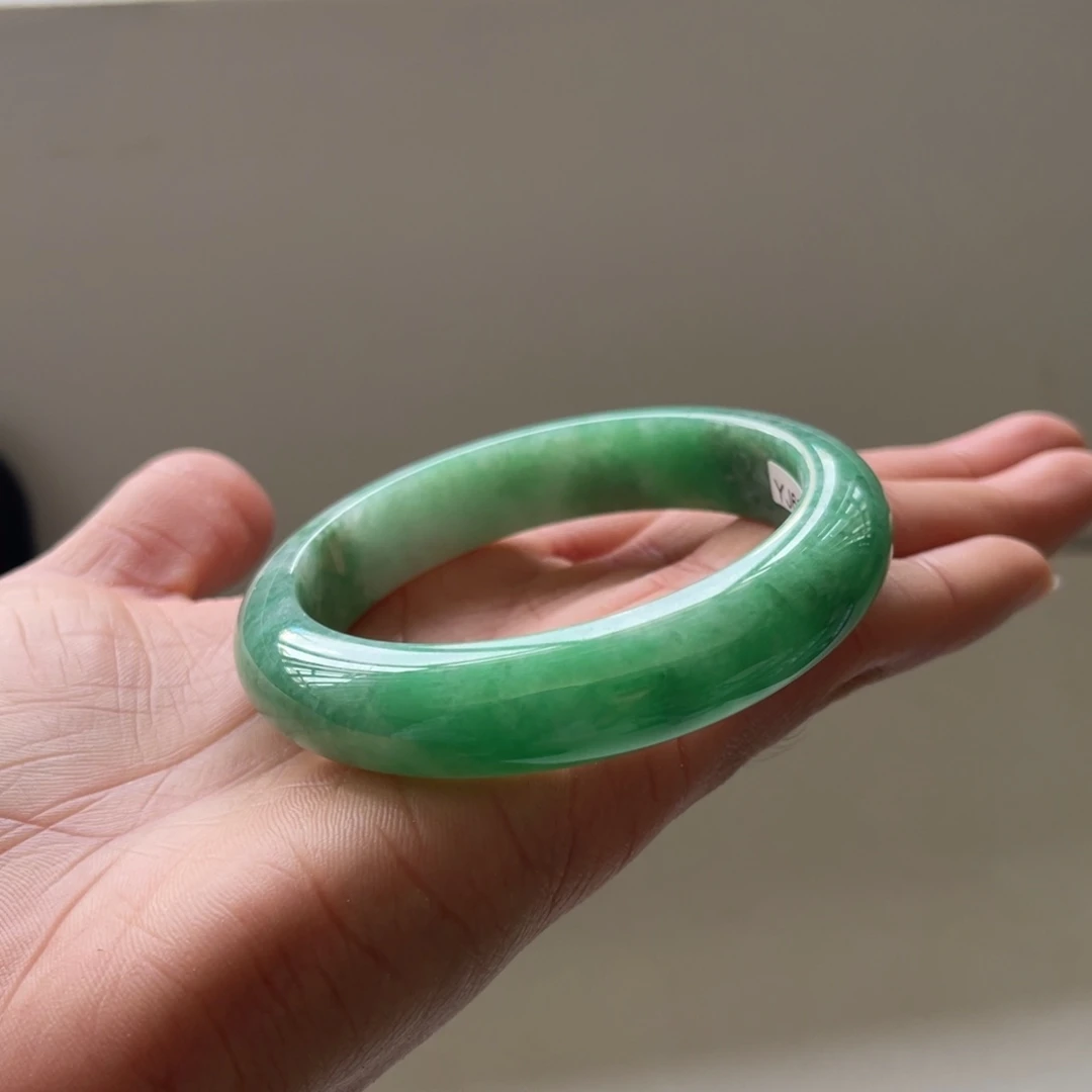 翡翠未镶嵌手镯55圈三天鉴赏期