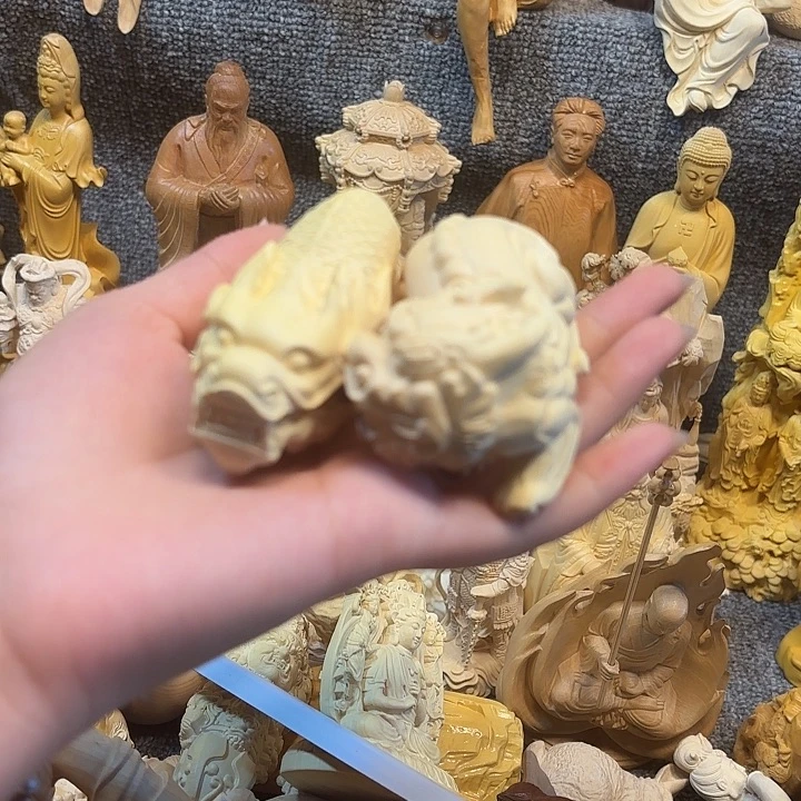 黄杨木黄杨木瑕疵把件