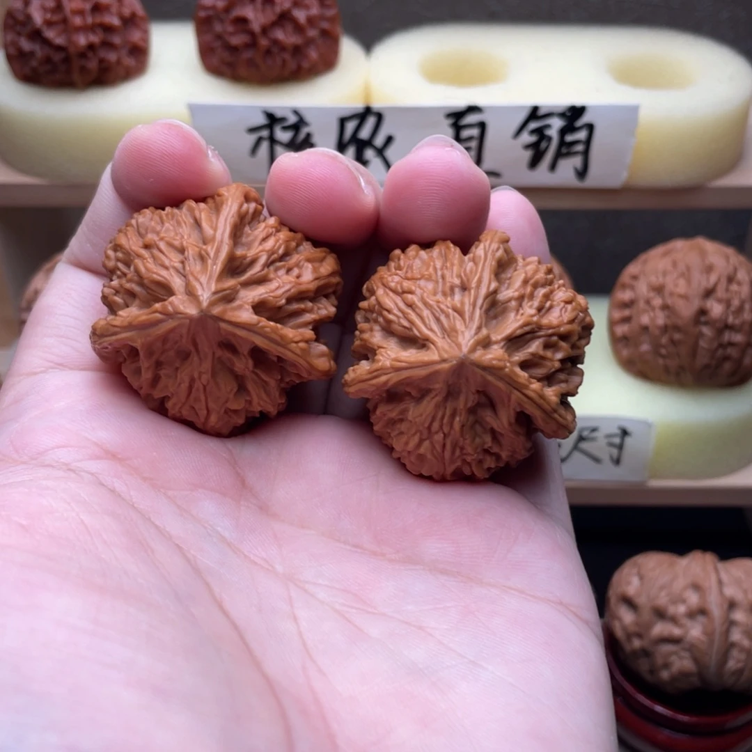 文玩核桃吊坠文山三棱39➕交友价