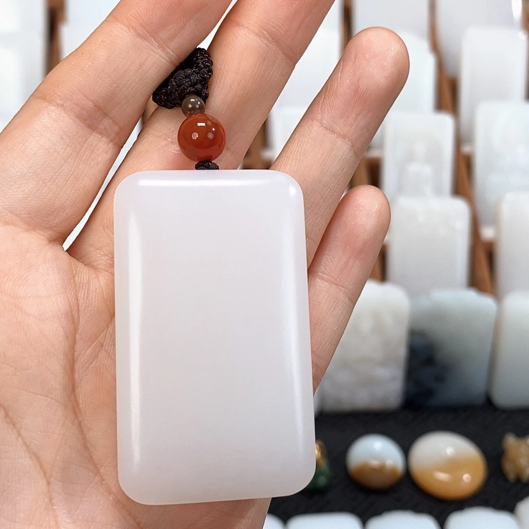 颈饰未镶嵌和田玉世**大