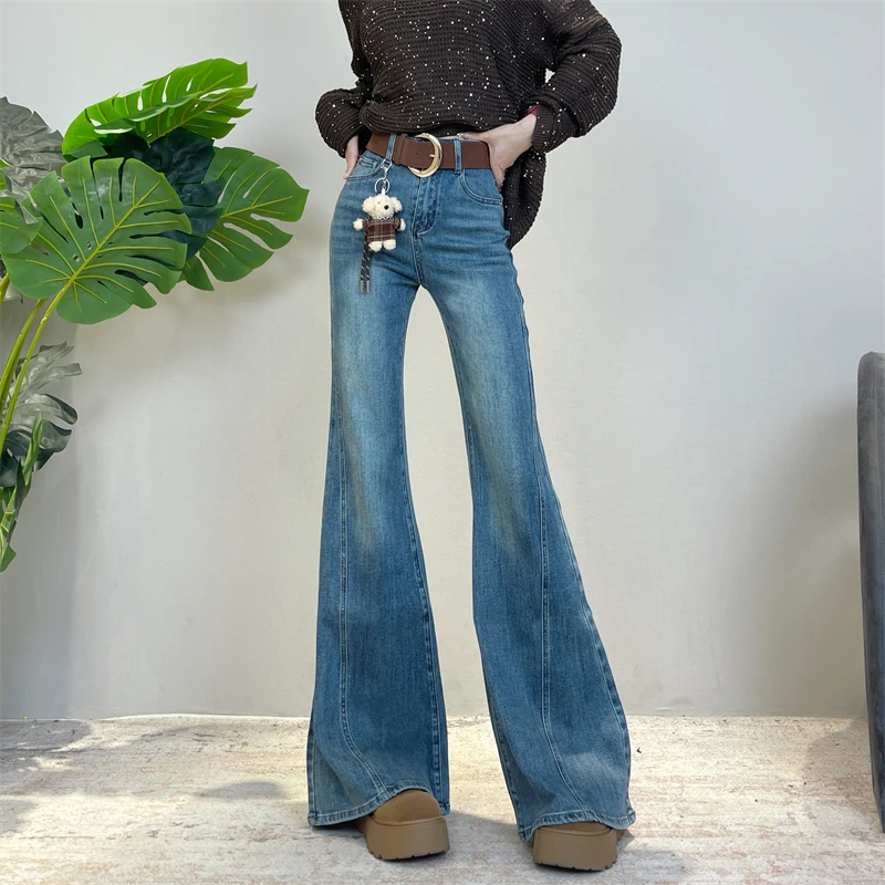 迪否2025冬季加绒高腰显瘦直筒喇叭裤女款不贴腿复古垂感时尚双11