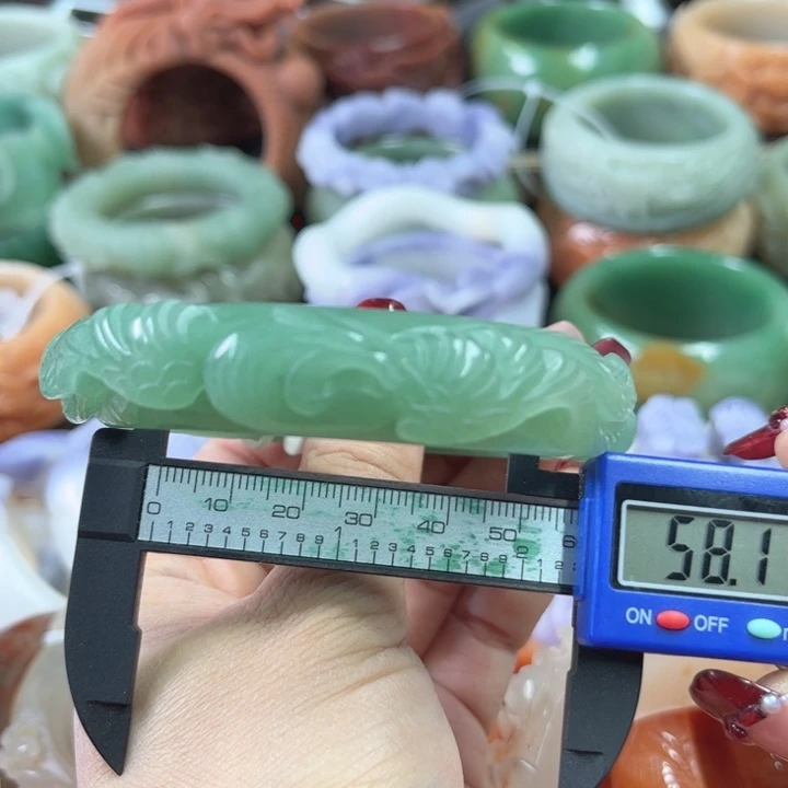 石英质玉手镯未镶嵌开**乐