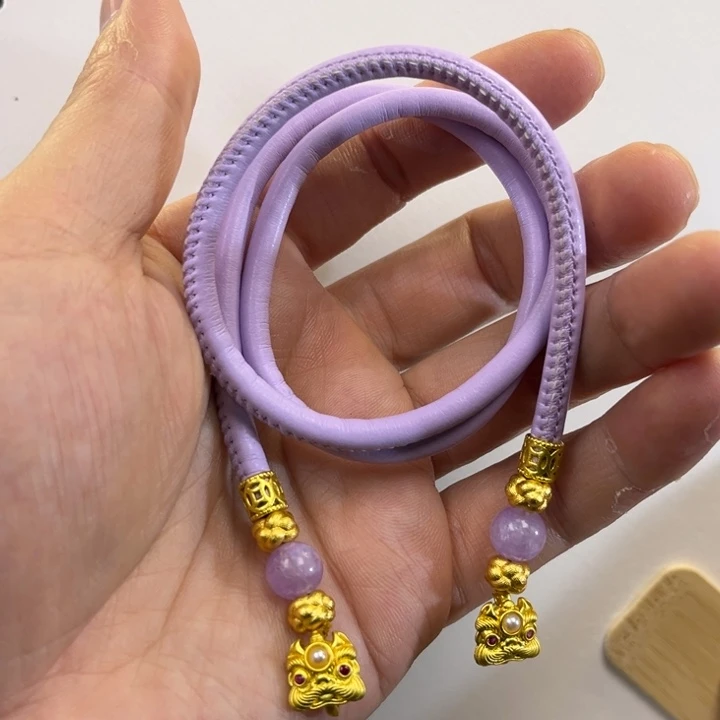 翡翠吊坠(赠链)未镶嵌