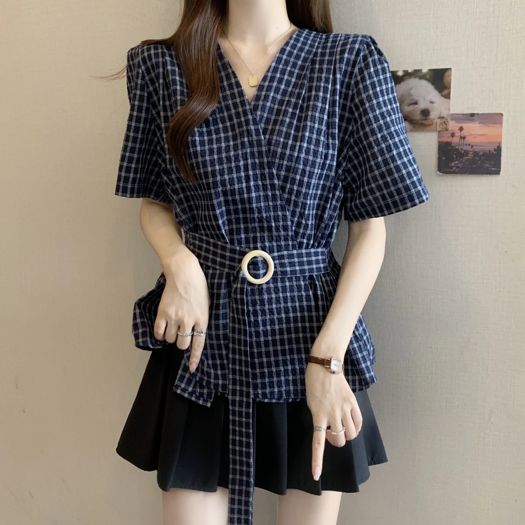 大码法式遮肚子复古格子短袖衬衫女夏季mm显瘦收腰设计感别致上衣