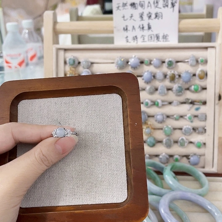 翡翠未镶嵌颈饰天然翡翠Ａ货