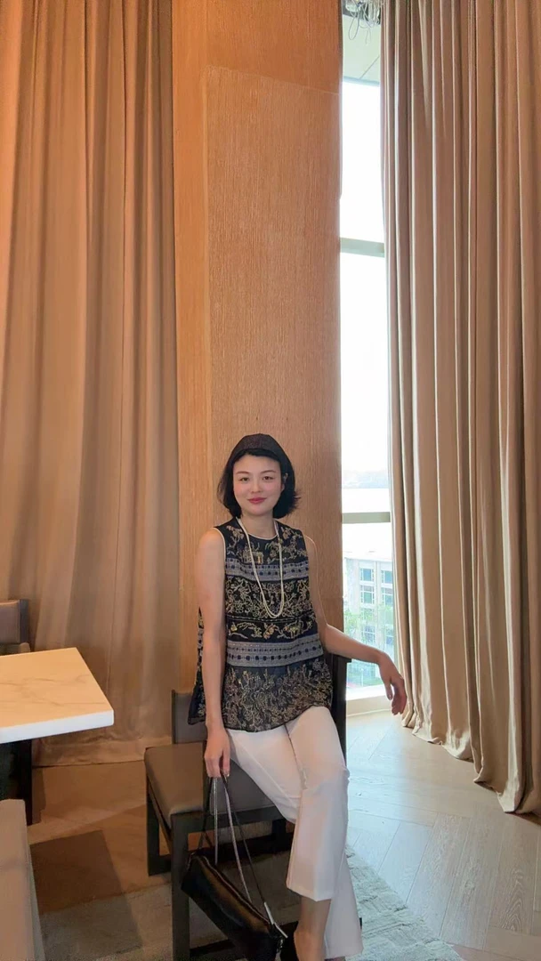 TANTAN  真丝100  金线定珠印花无袖背心1843