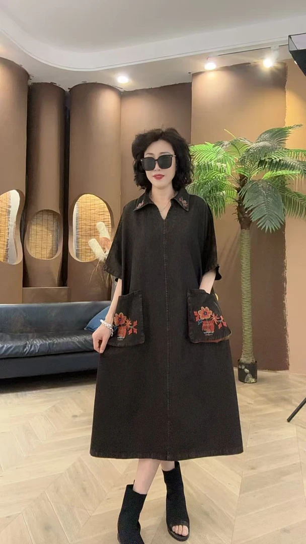 君姐服饰{066}夏季新款洋气高端显瘦宽松衬衣领刺绣牛仔连衣裙