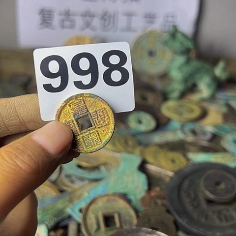 铜雕**光复古文创工艺品
