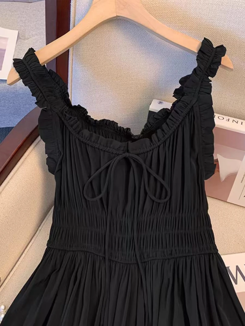 （01-60）赫本风显瘦连衣裙女春夏2025新款小黑裙收腰吊带长裙