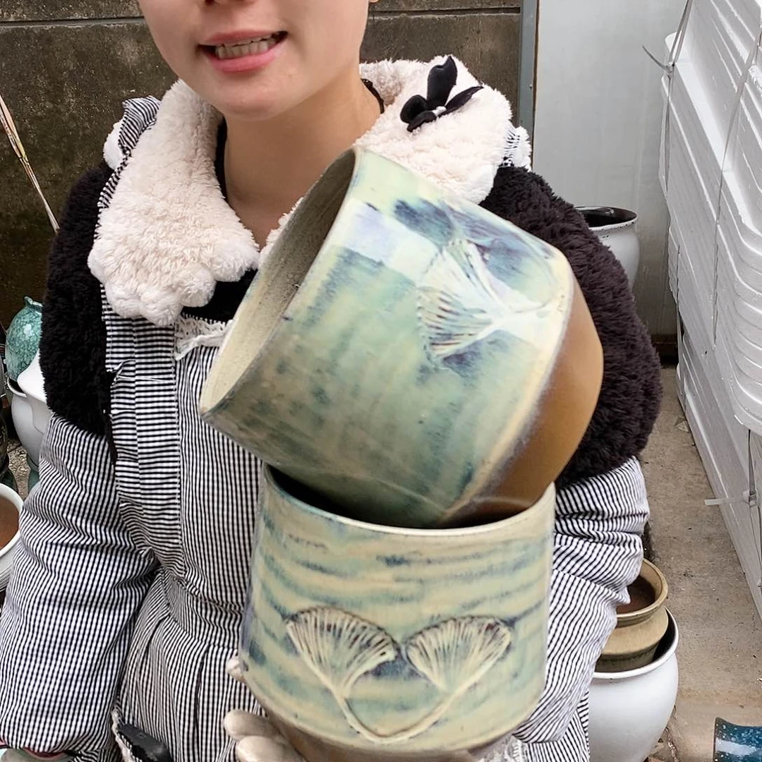 红泥花盆瑕疵口17高17